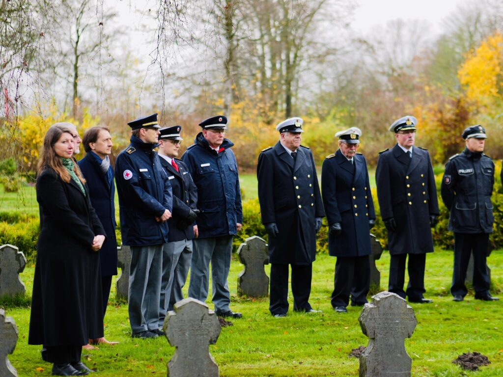 Volkstrauertag 2024 auf dem Friedenshügel in Flensburg